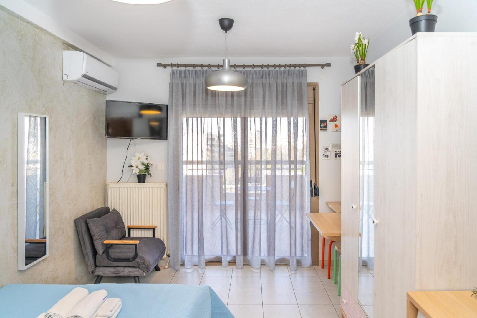 Kosmos Service Apartment Beautiful Studio 3 With Additional Cost Parking Thessaloniki Exterior photo