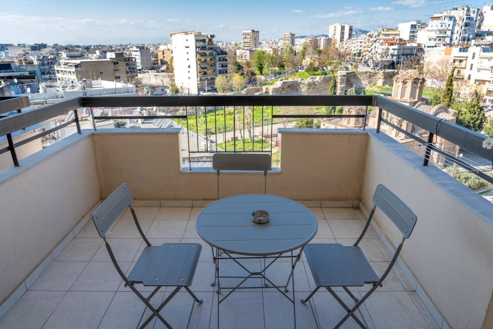 Kosmos Service Apartment Beautiful Studio 3 With Additional Cost Parking Thessaloniki Exterior photo