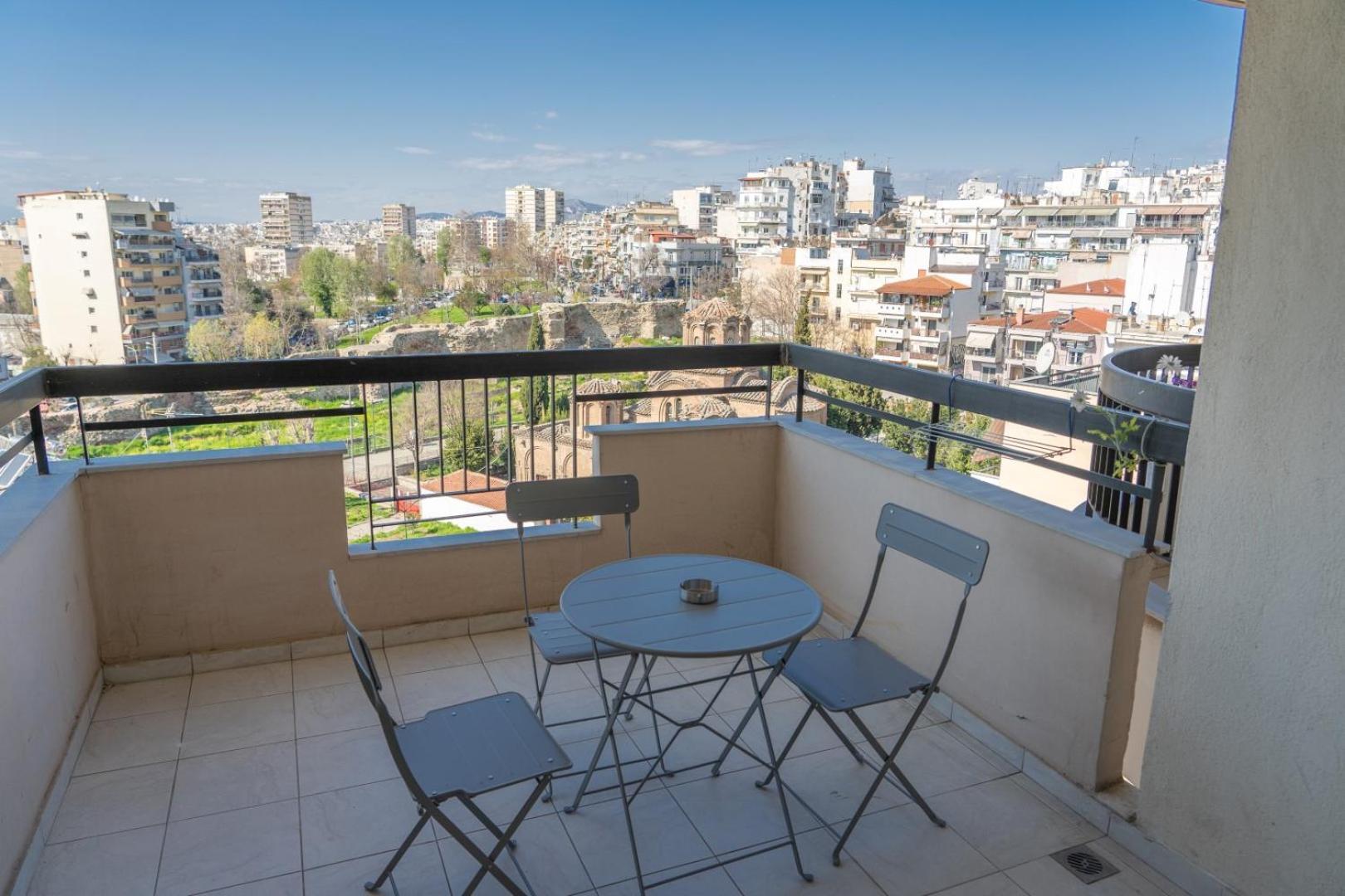 Kosmos Service Apartment Beautiful Studio 3 With Additional Cost Parking Thessaloniki Exterior photo